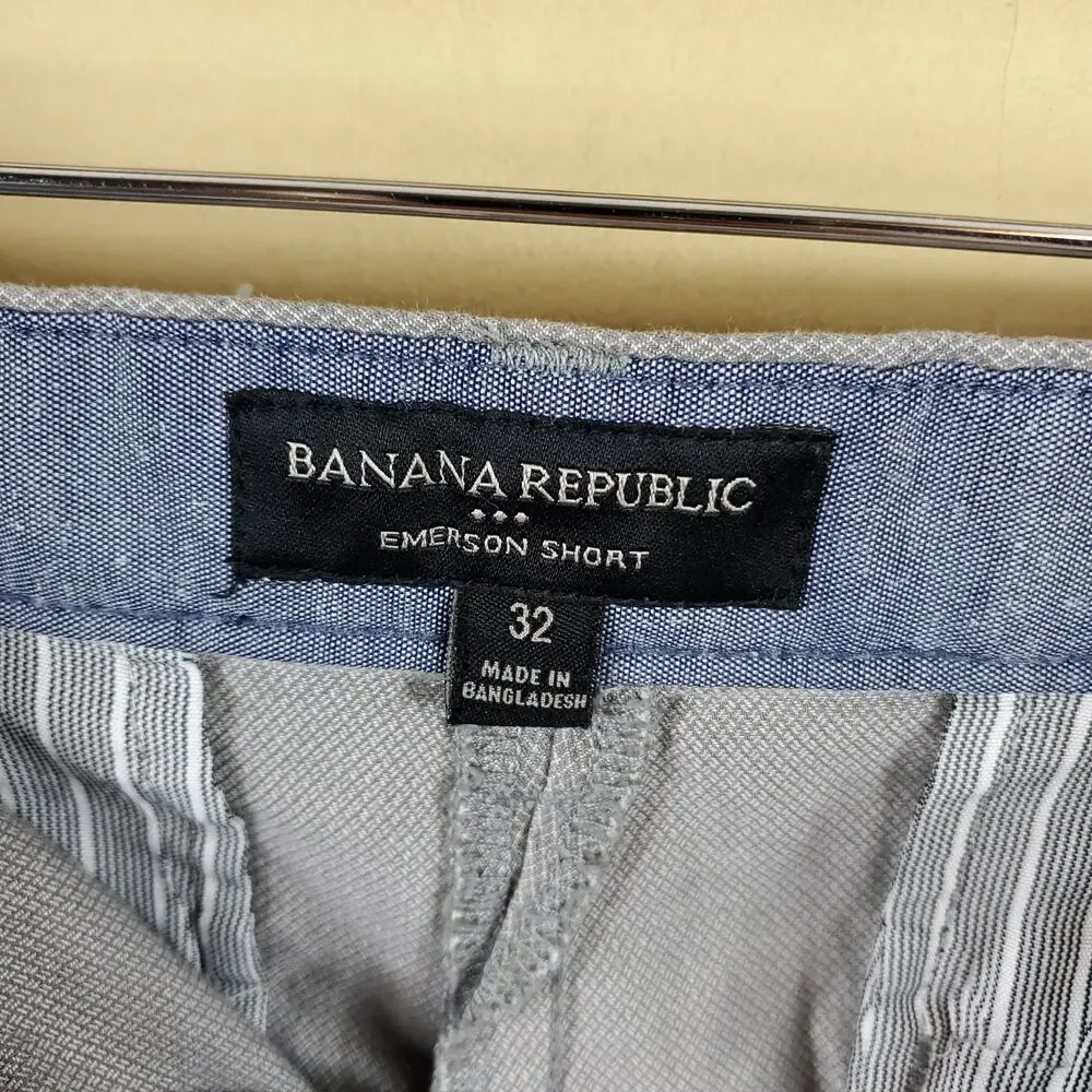 Banana Republic Emerson Straight Fit Shorts Size 32